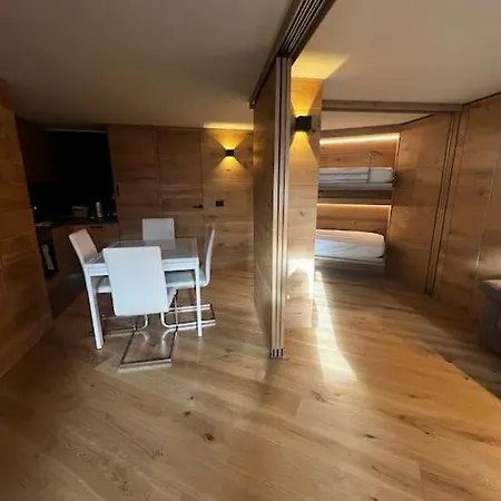 Apartment Guesthost - Mulino Del Bianco - Comfy Studio-Flat La Thuile