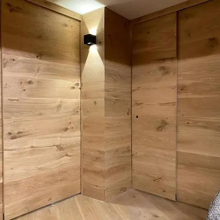Guesthost - Mulino Del Bianco - Comfy Studio-Flat Apartment La Thuile