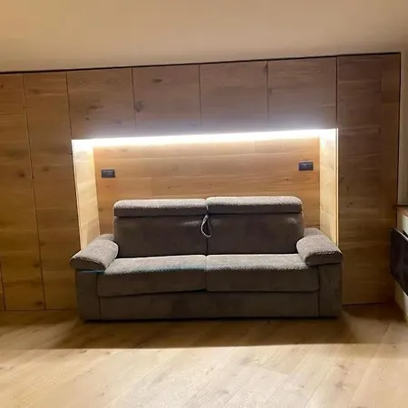 Apartment Guesthost - Mulino Del Bianco - Comfy Studio-Flat La Thuile