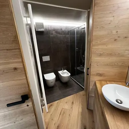 Apartment Guesthost - Mulino Del Bianco - Comfy Studio-Flat La Thuile