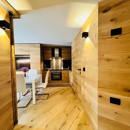 Guesthost - Mulino Del Bianco - Comfy Studio-Flat Apartament La Thuile