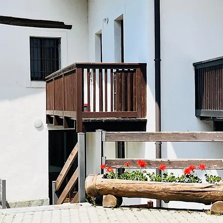 Guesthost - Mulino Del Bianco - Comfy Studio-Flat La Thuile