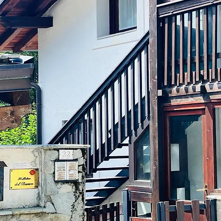 Guesthost - Mulino Del Bianco - Comfy Studio-Flat Apartament La Thuile